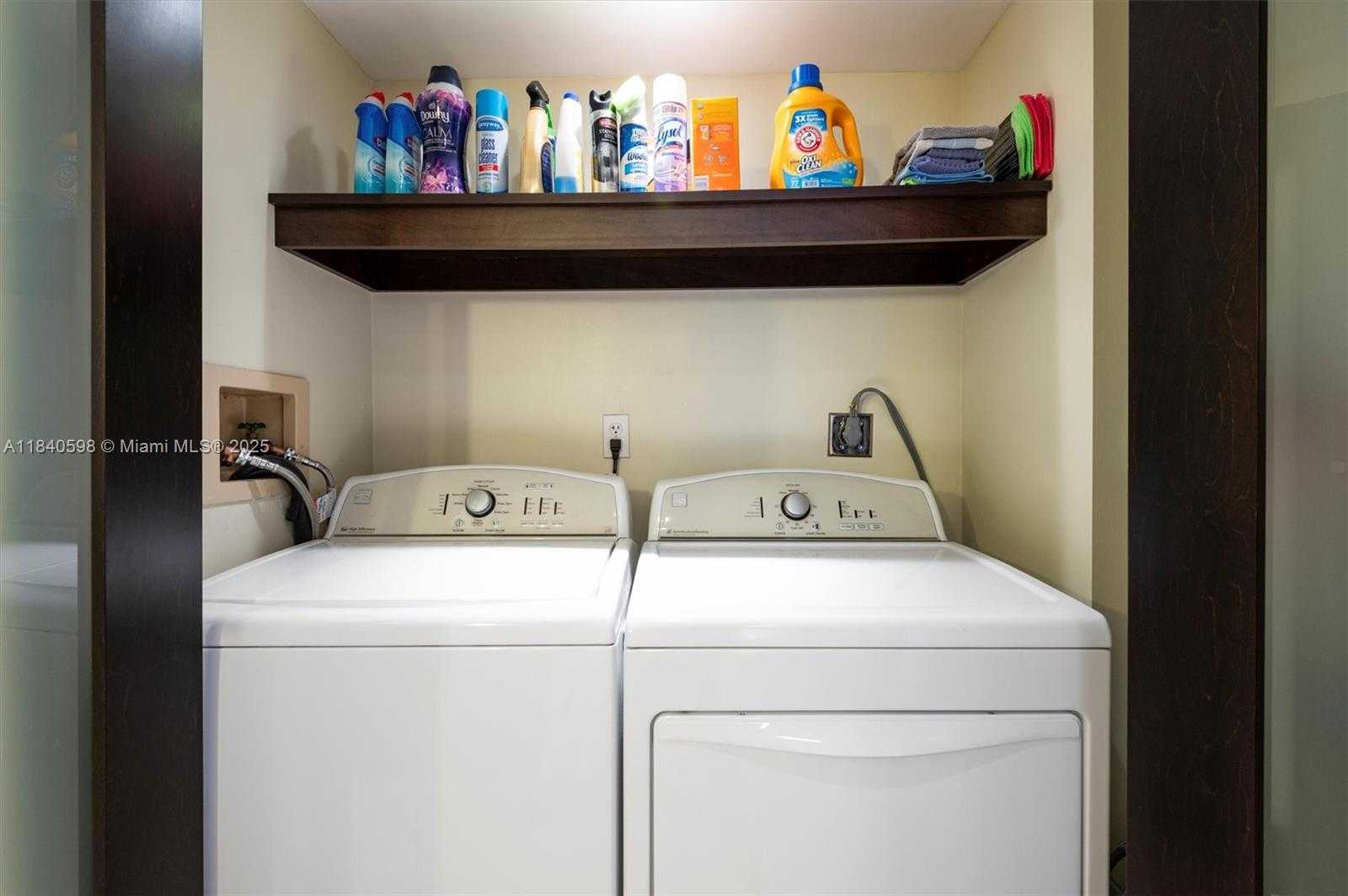 Small Image of 3640 YACHT CLUB DR #1108, Aventura Number 14