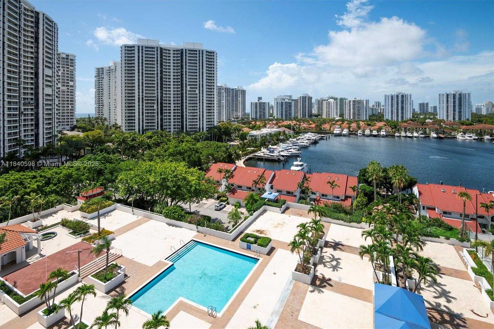 Small Image of 3640 YACHT CLUB DR #1108, Aventura Number 15