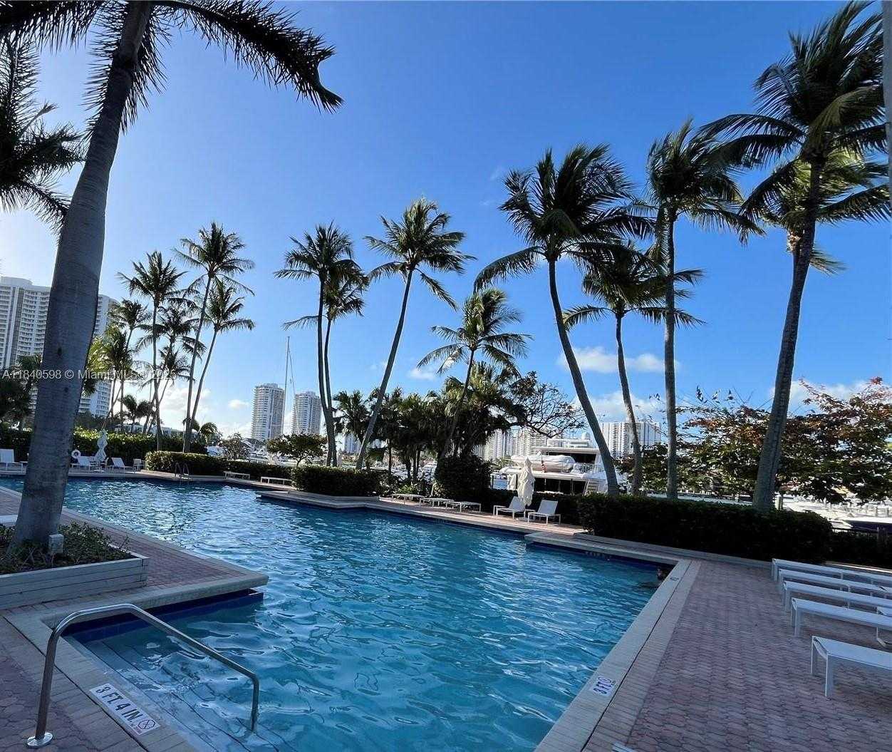 Small Image of 3640 YACHT CLUB DR #1108, Aventura Number 17