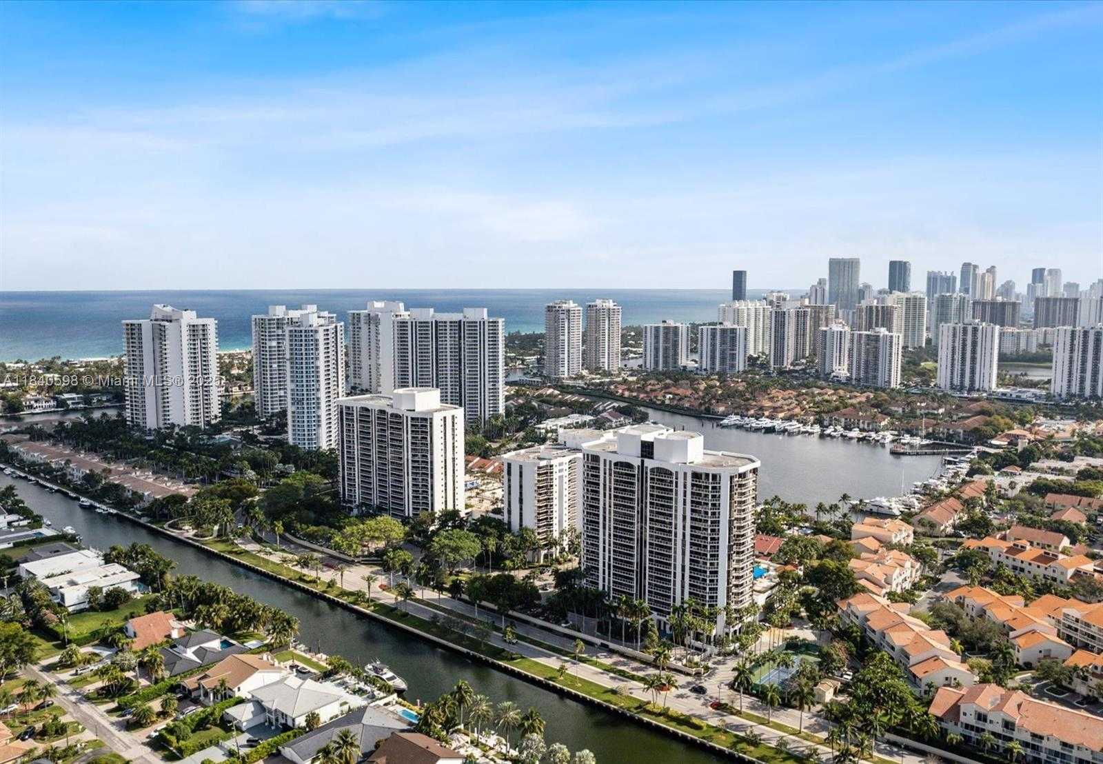 Small Image of 3640 YACHT CLUB DR #1108, Aventura Number 20