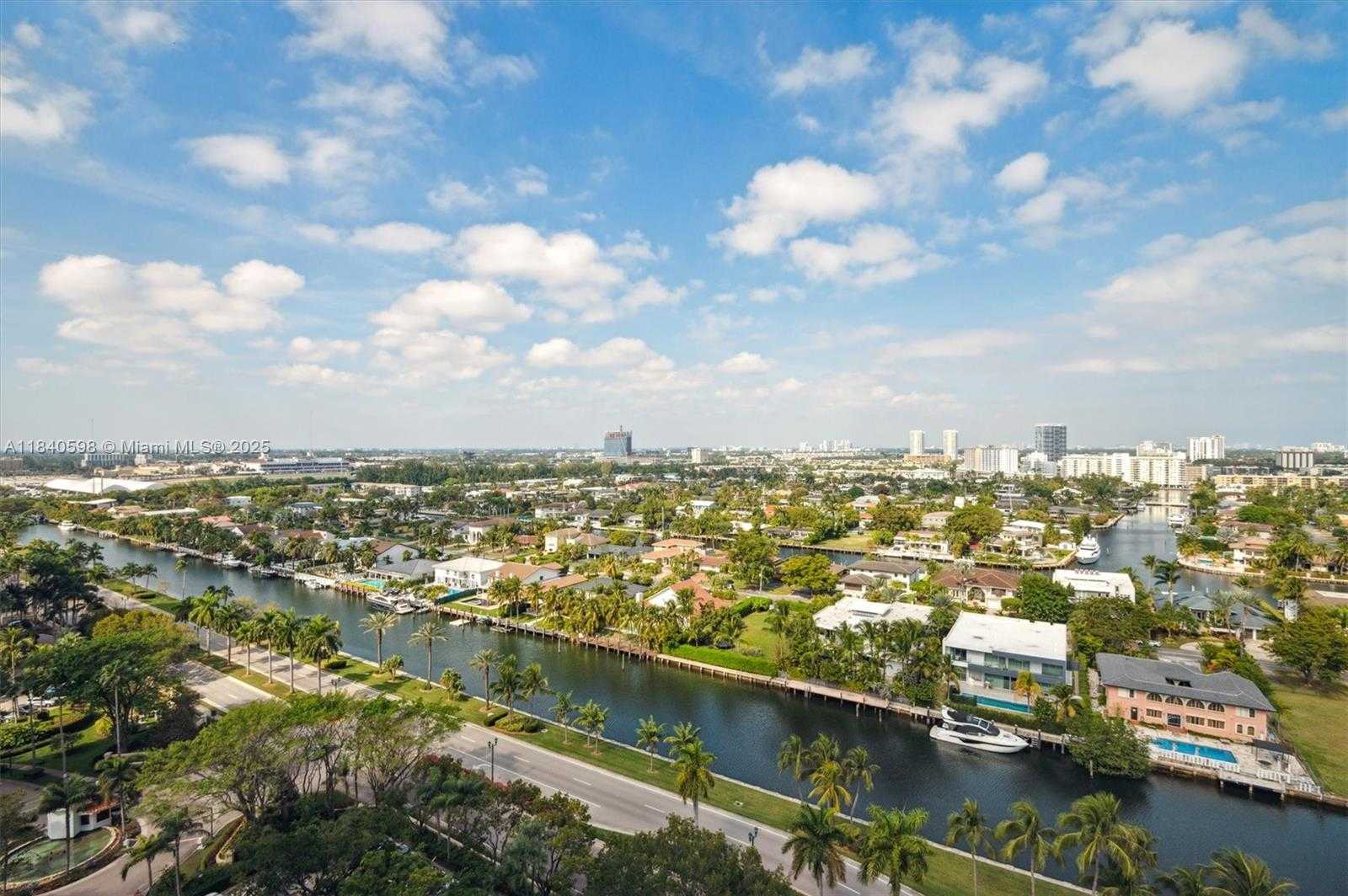 Small Image of 3640 YACHT CLUB DR #1108, Aventura Number 28