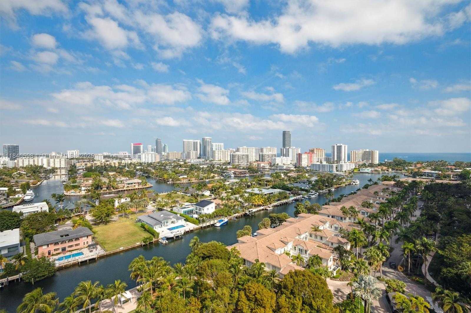 Small Image of 3640 YACHT CLUB DR #1108, Aventura Number 31