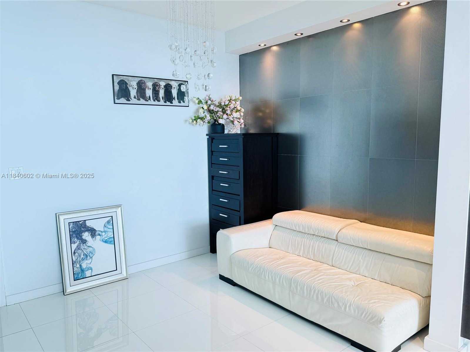 Small Image of 900 BISCAYNE BLVD #4504, Miami Number 10