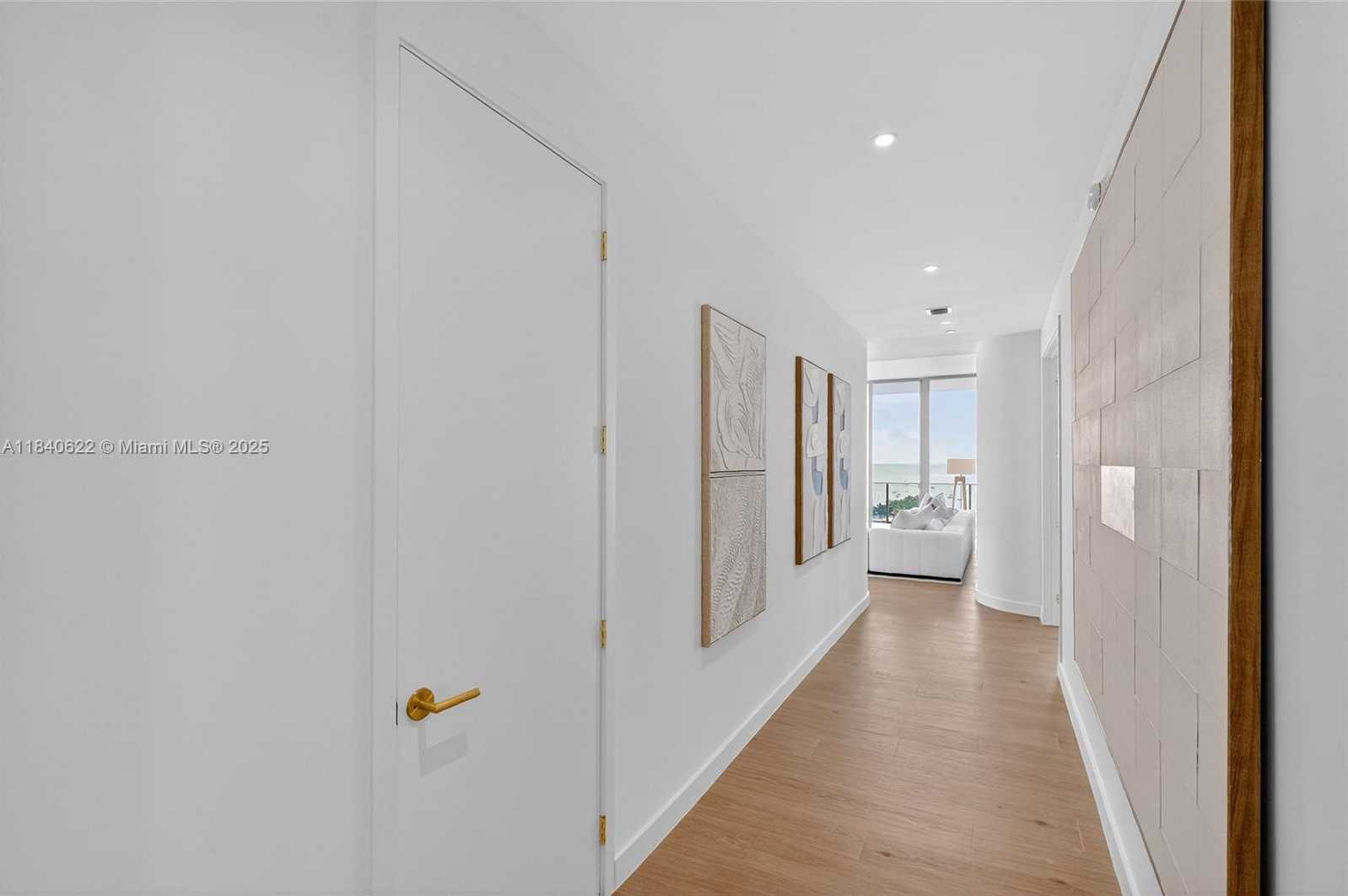 Small Image of 2655 SOUTH BAYSHORE DR #1401, Miami Number 40