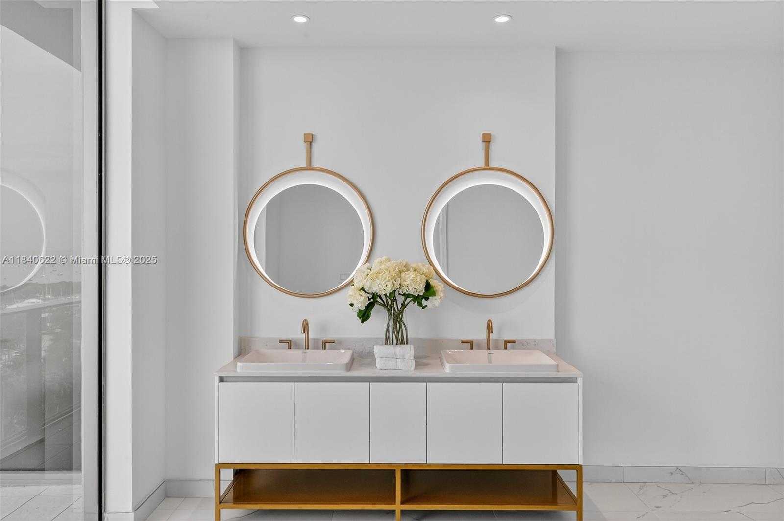 Small Image of 2655 SOUTH BAYSHORE DR #1401, Miami Number 52