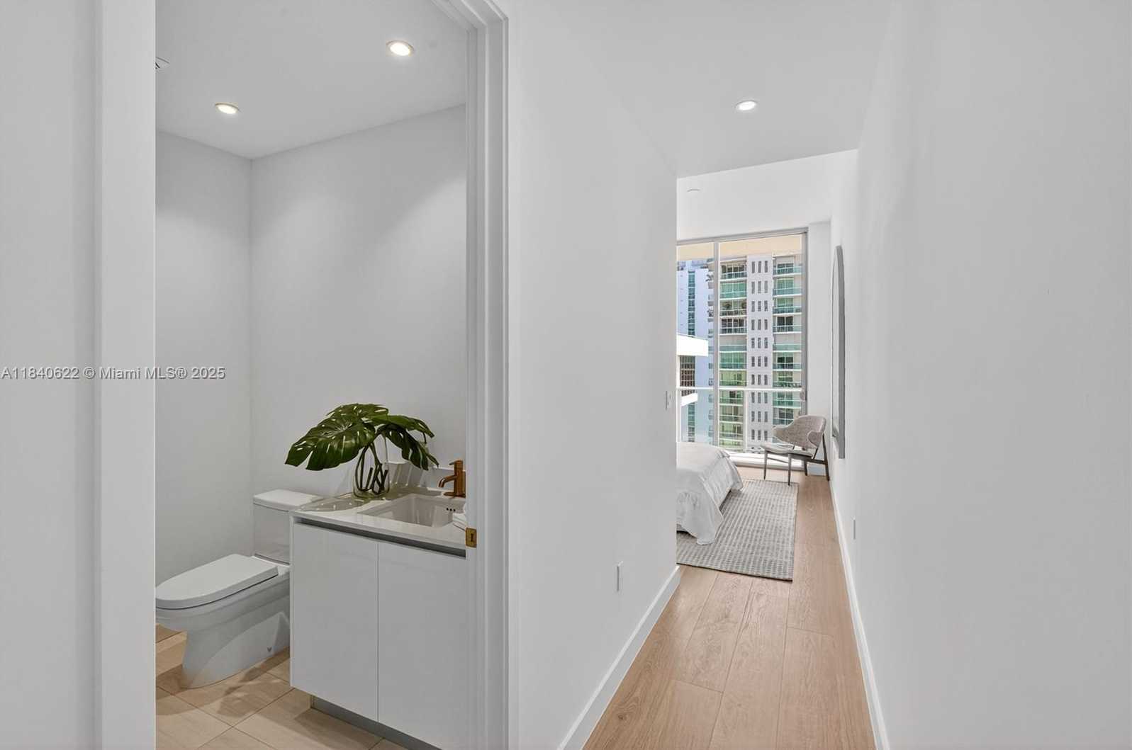 Small Image of 2655 SOUTH BAYSHORE DR #1401, Miami Number 62