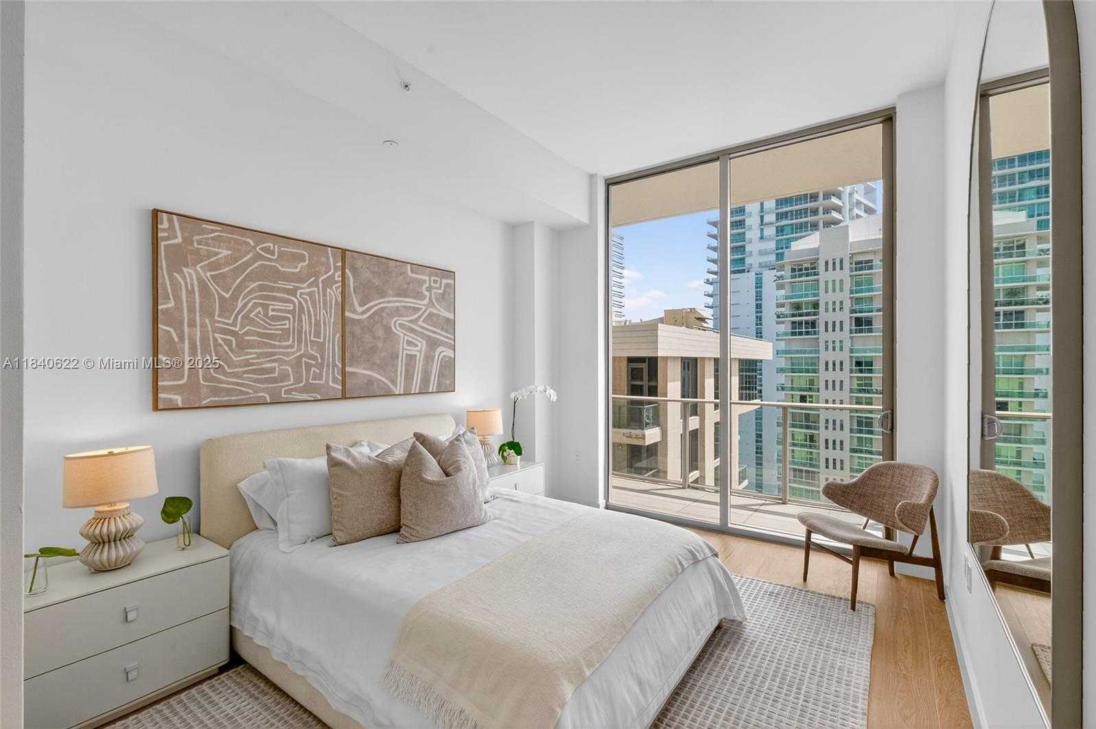 Small Image of 2655 SOUTH BAYSHORE DR #1401, Miami Number 63