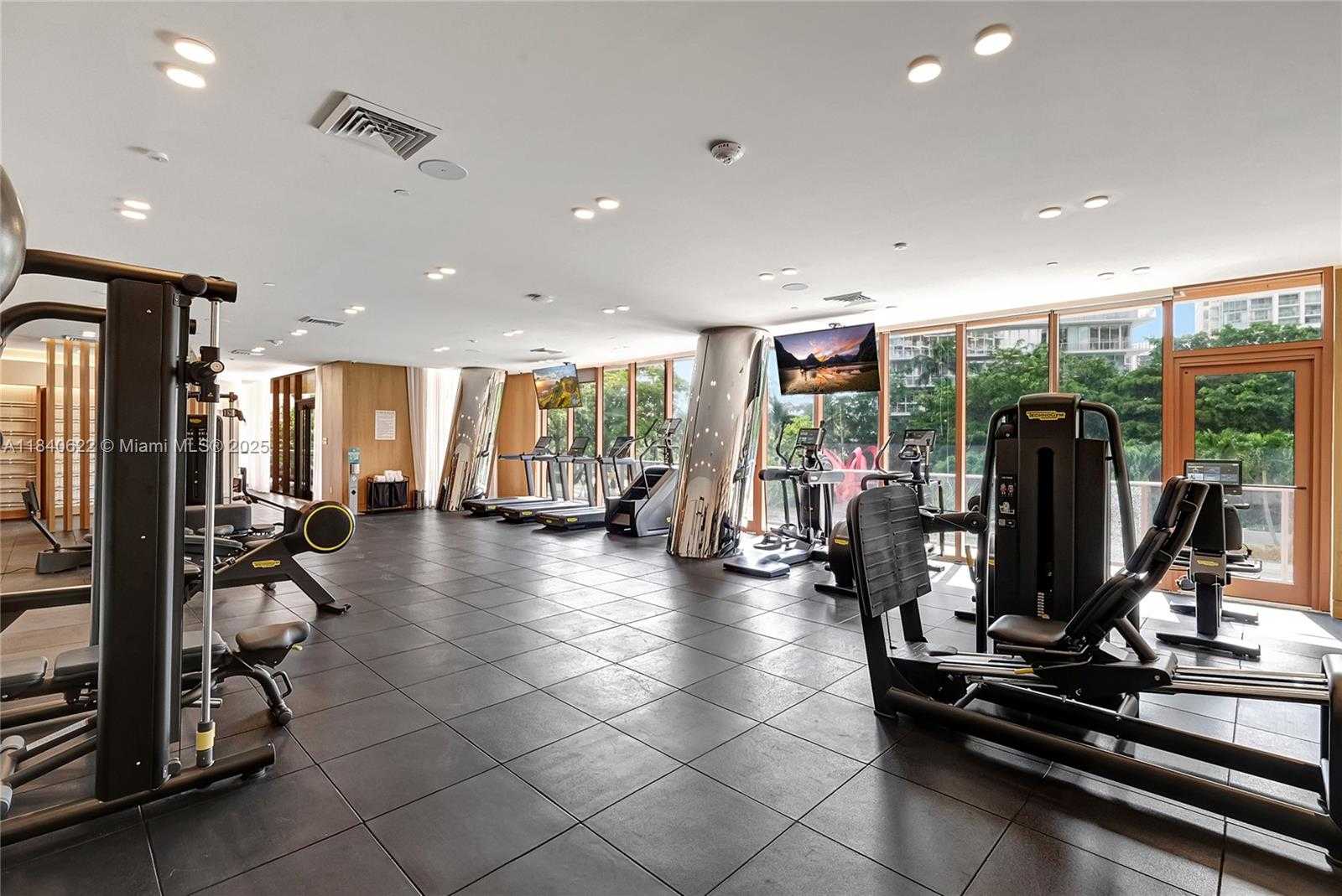 Small Image of 2655 SOUTH BAYSHORE DR #1401, Miami Number 73