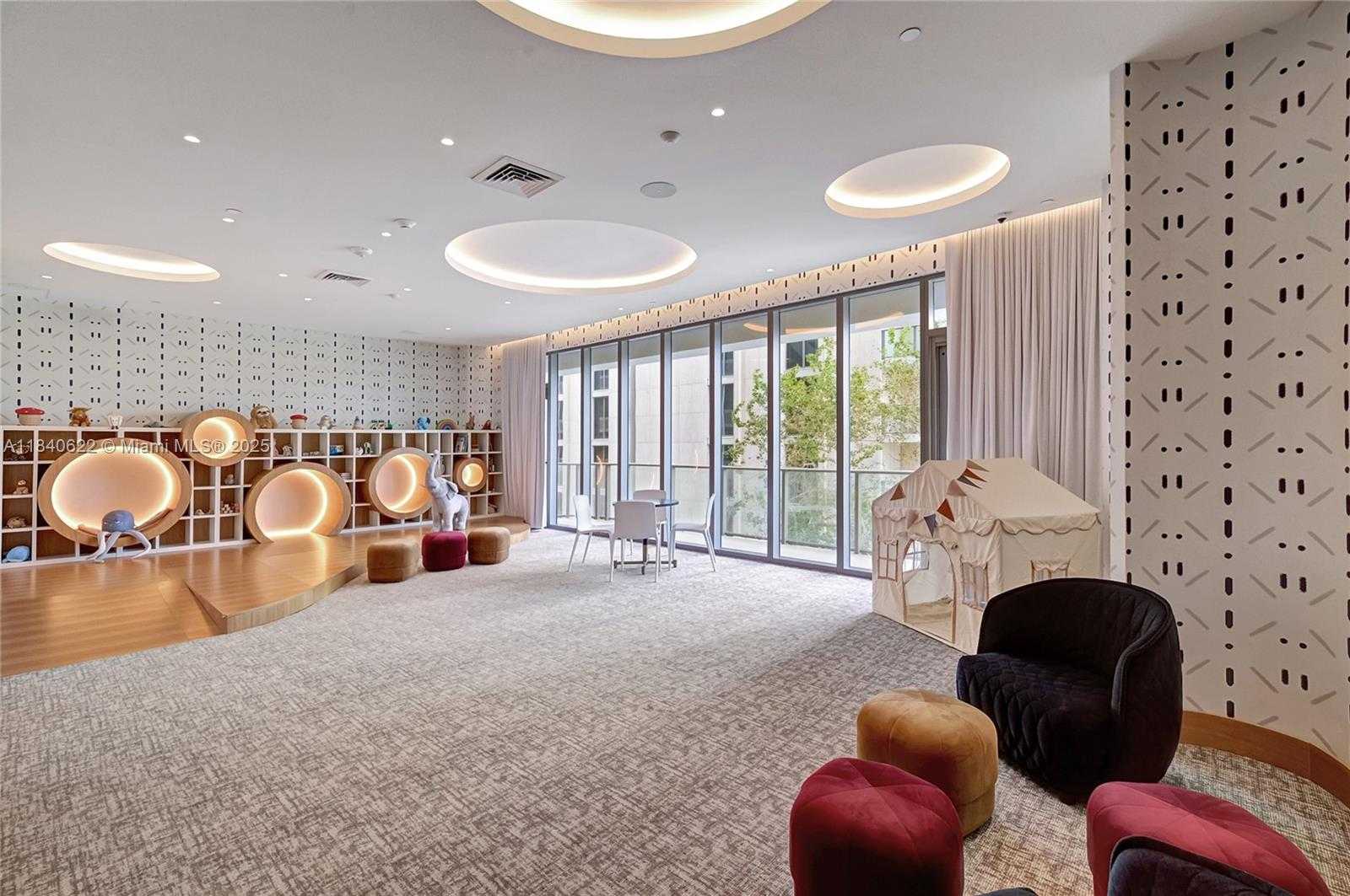 Small Image of 2655 SOUTH BAYSHORE DR #1401, Miami Number 84