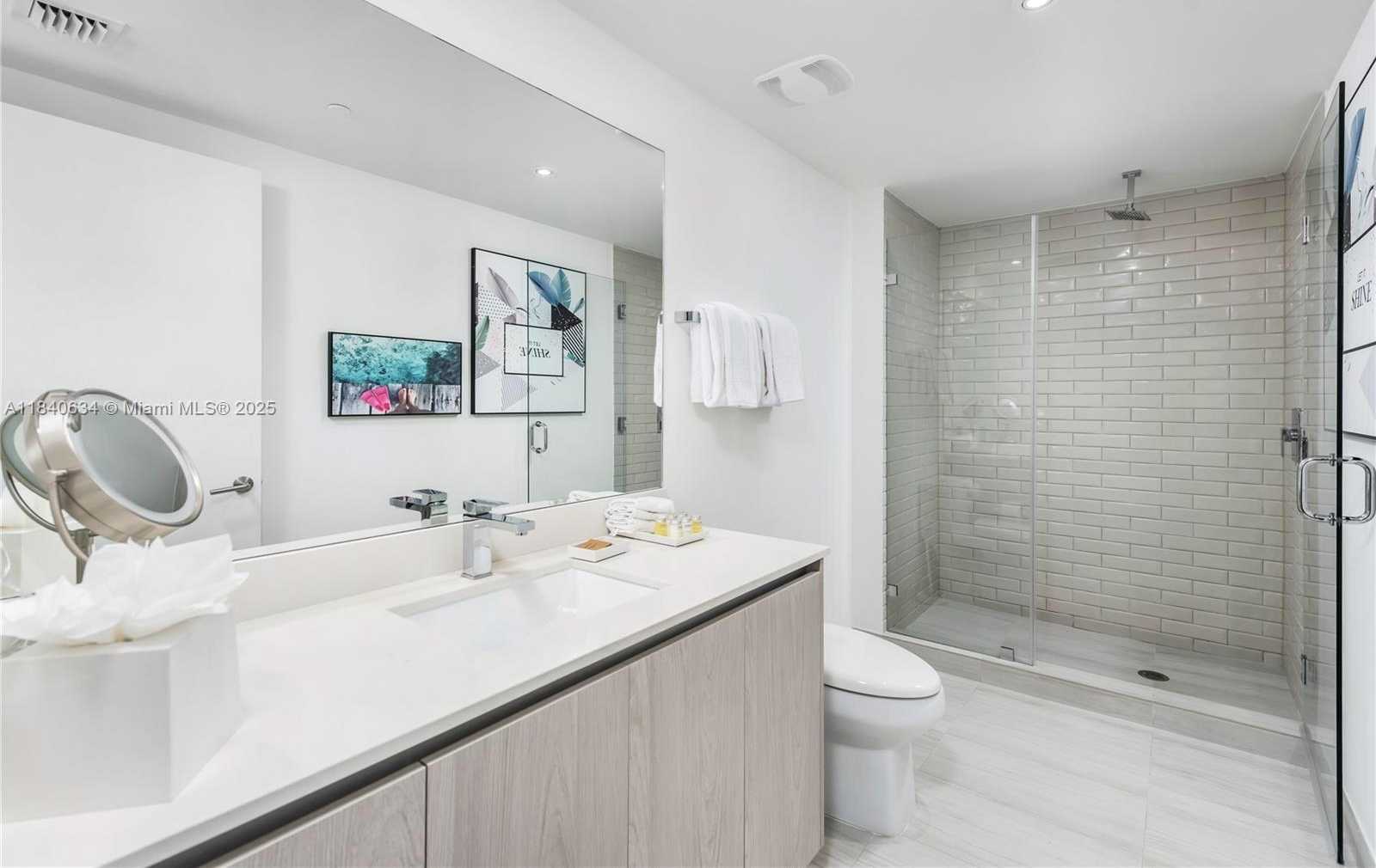 Small Image of 4010 SOUTH OCEAN DR #R2804, Hollywood Number 10