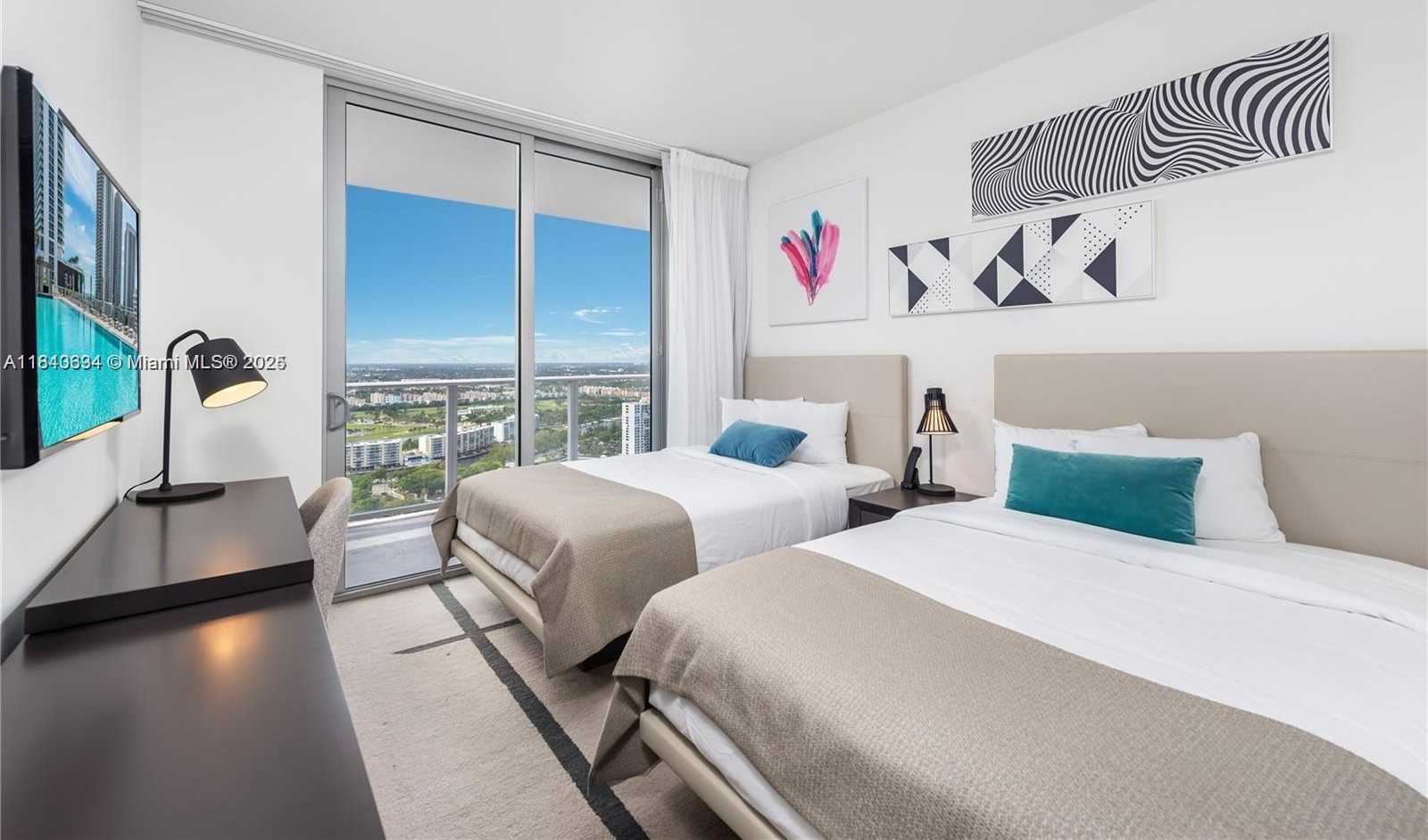 Small Image of 4010 SOUTH OCEAN DR #R2804, Hollywood Number 3