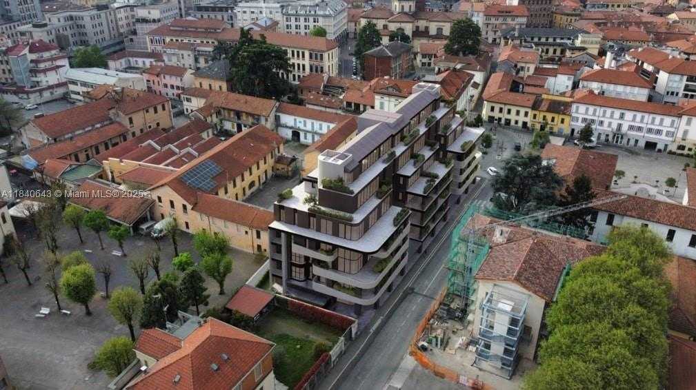 Small Image of Via Monsignor Paolo Borroni, 8, 22066 Mariano Comense CO, Italy Number 6