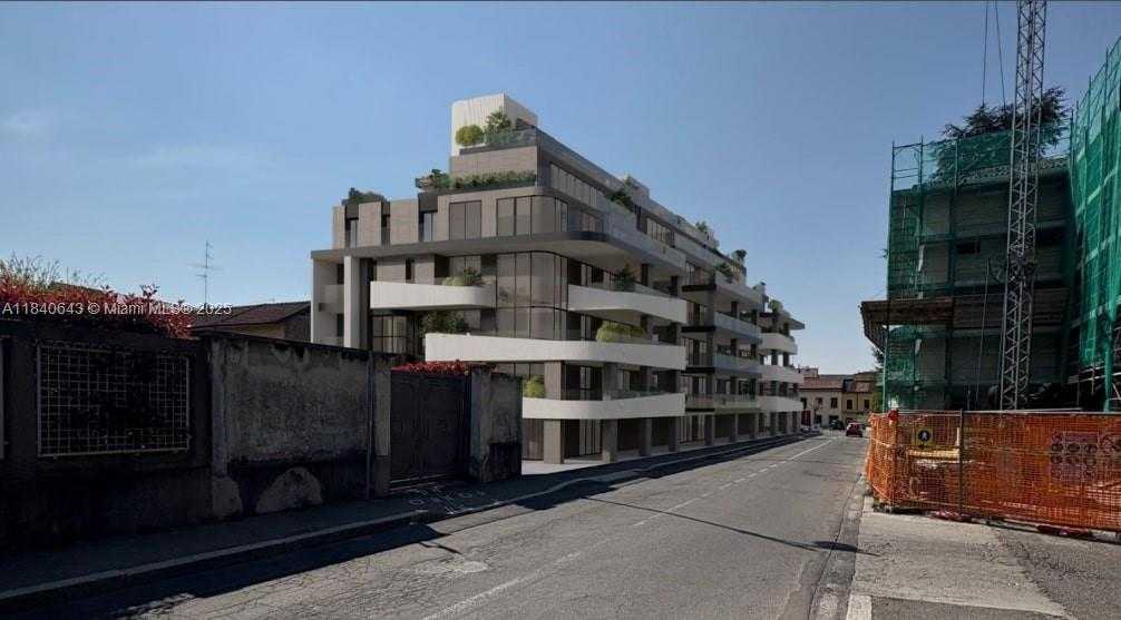 Small Image of Via Monsignor Paolo Borroni, 8, 22066 Mariano Comense CO, Italy Number 7