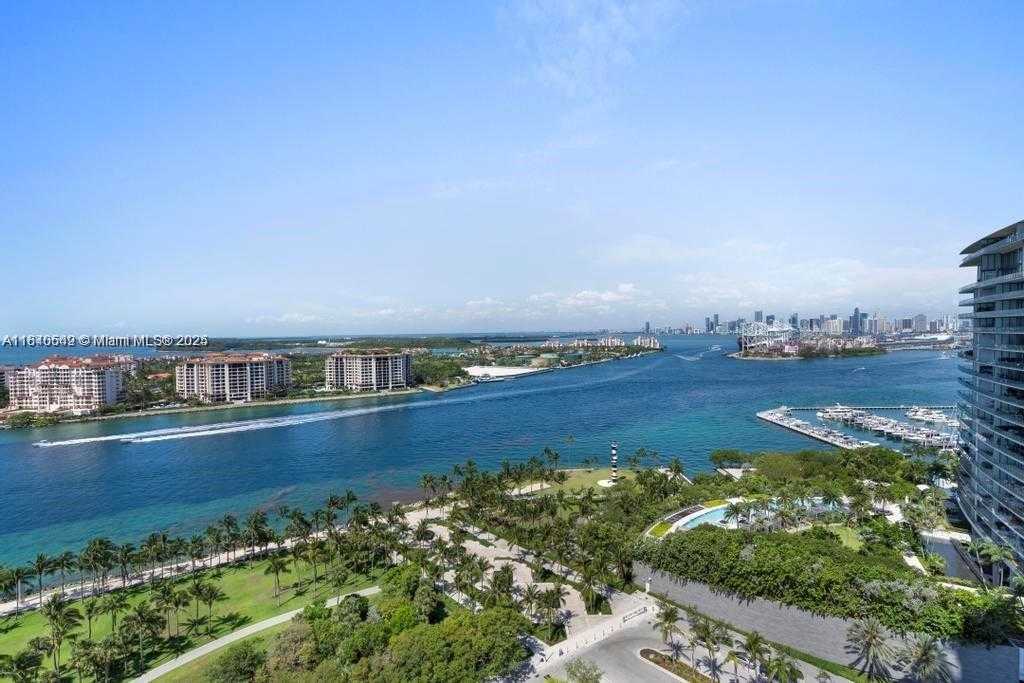 Small Image of 300 SOUTH POINTE DR #2201, Miami Beach Number 40