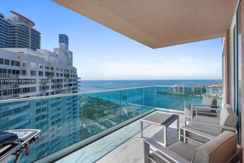 Small Image of 300 SOUTH POINTE DR #2201, Miami Beach Number 43