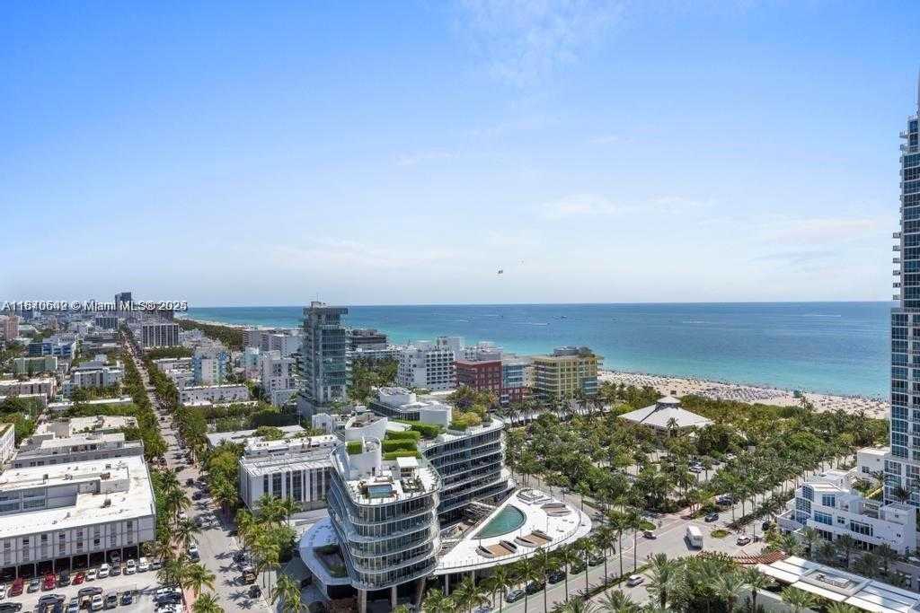 Small Image of 300 SOUTH POINTE DR #2201, Miami Beach Number 45