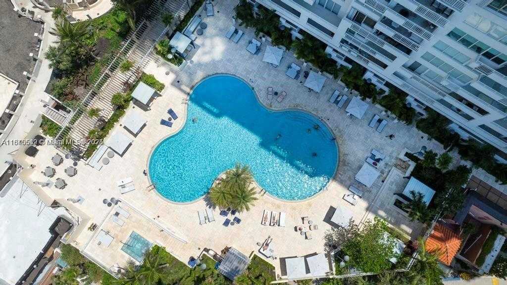 Small Image of 300 SOUTH POINTE DR #2201, Miami Beach Number 53