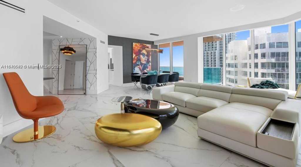 Small Image of 300 SOUTH POINTE DR #2201, Miami Beach Number 8