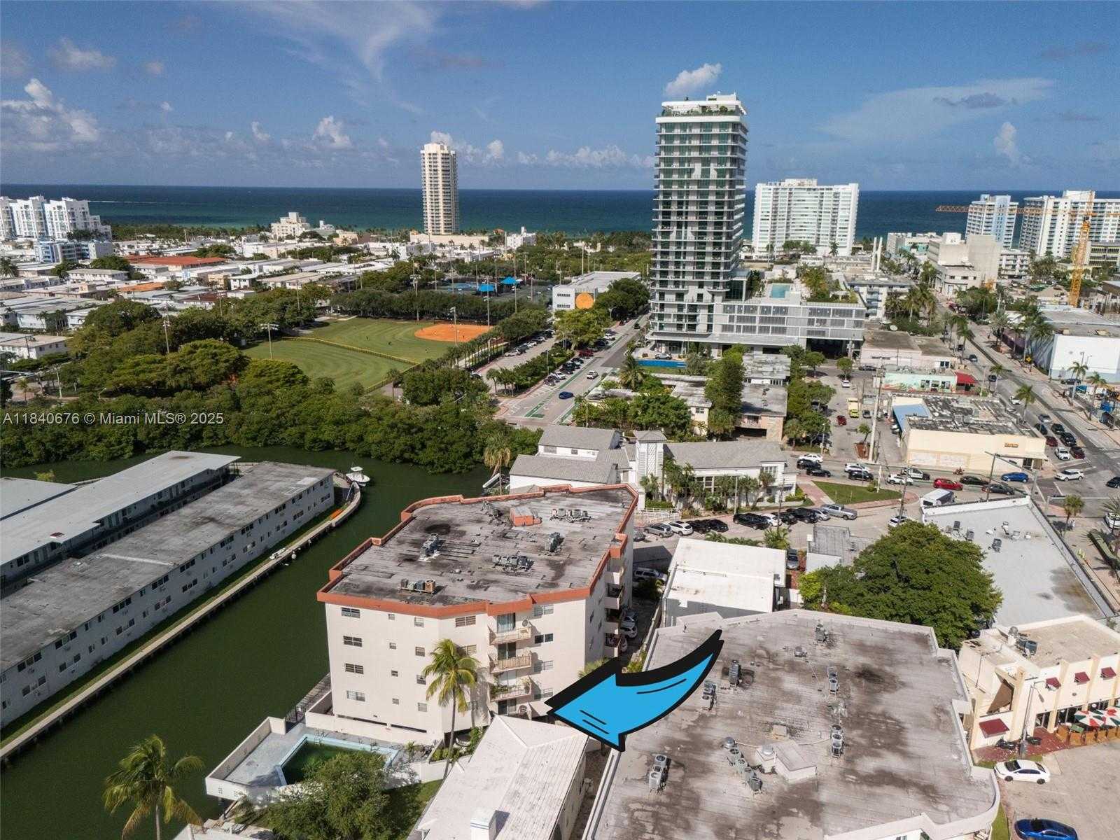 Small Image of 7150 INDIAN CREEK DR #206, Miami Beach Number 2