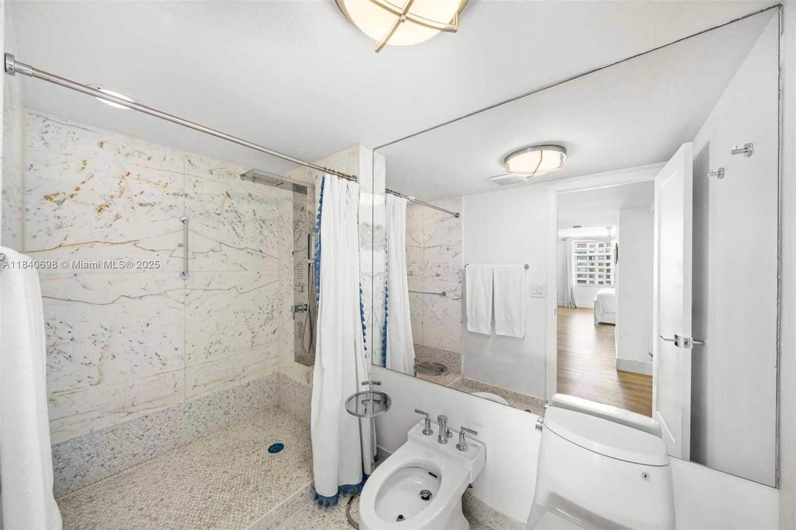 Small Image of 199 OCEAN LANE DR #1015, Key Biscayne Number 16
