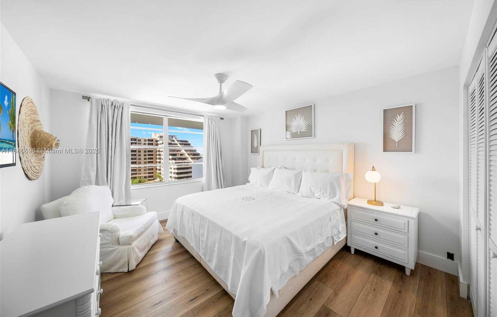 Small Image of 199 OCEAN LANE DR #1015, Key Biscayne Number 17