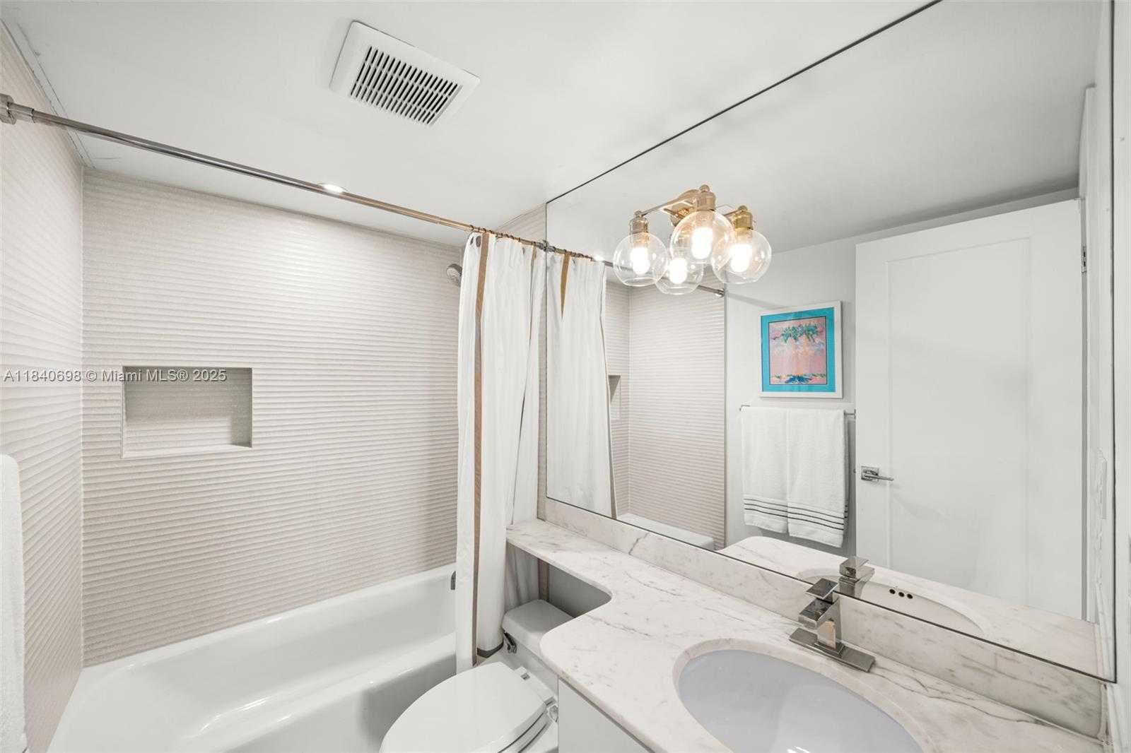 Small Image of 199 OCEAN LANE DR #1015, Key Biscayne Number 18