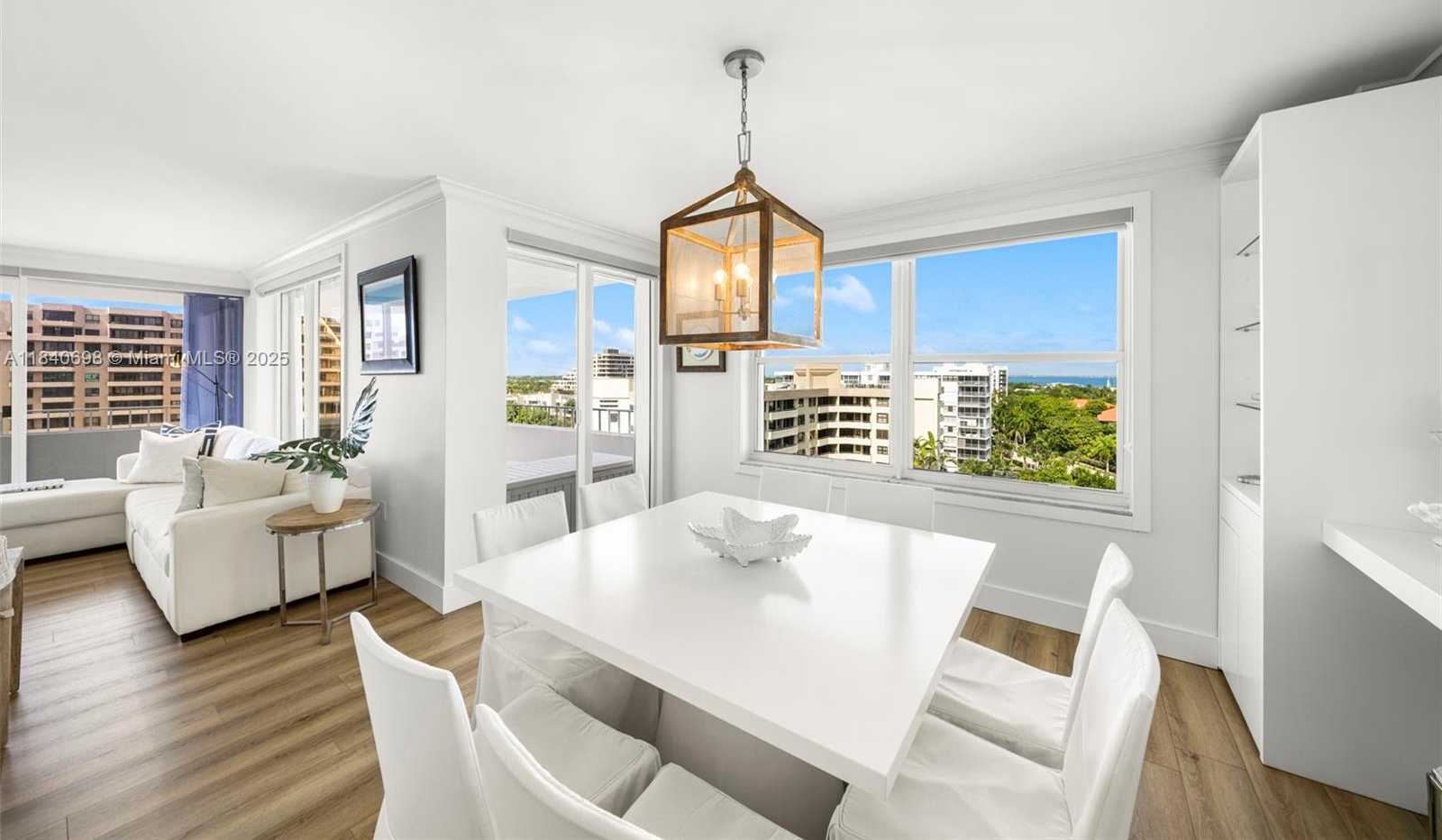 Small Image of 199 OCEAN LANE DR #1015, Key Biscayne Number 7