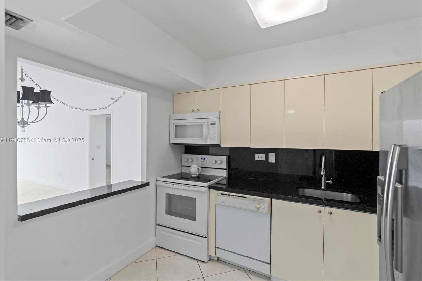 Small Image of 20225 NORTH EAST 34TH CT #819, Aventura Number 10