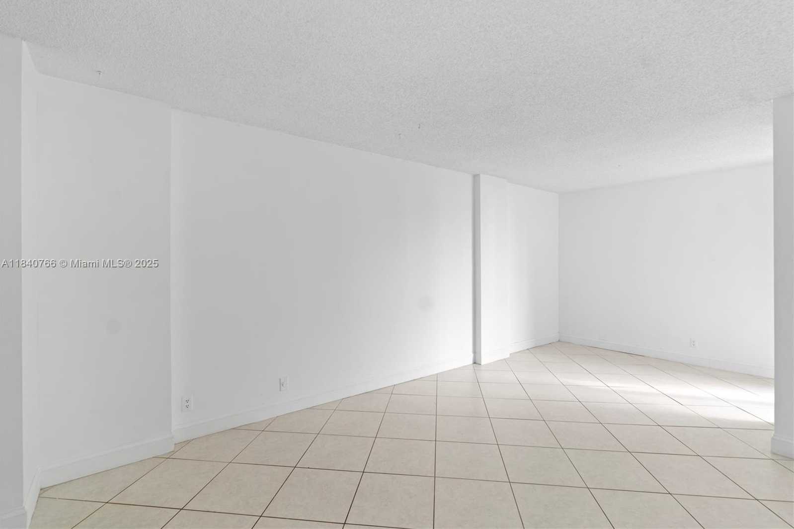 Small Image of 20225 NORTH EAST 34TH CT #819, Aventura Number 18