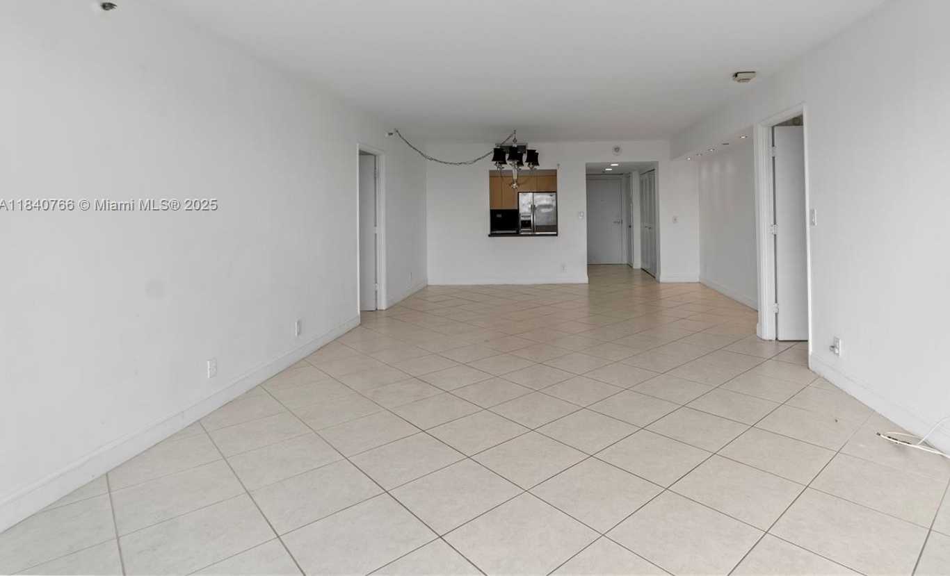 Small Image of 20225 NORTH EAST 34TH CT #819, Aventura Number 5