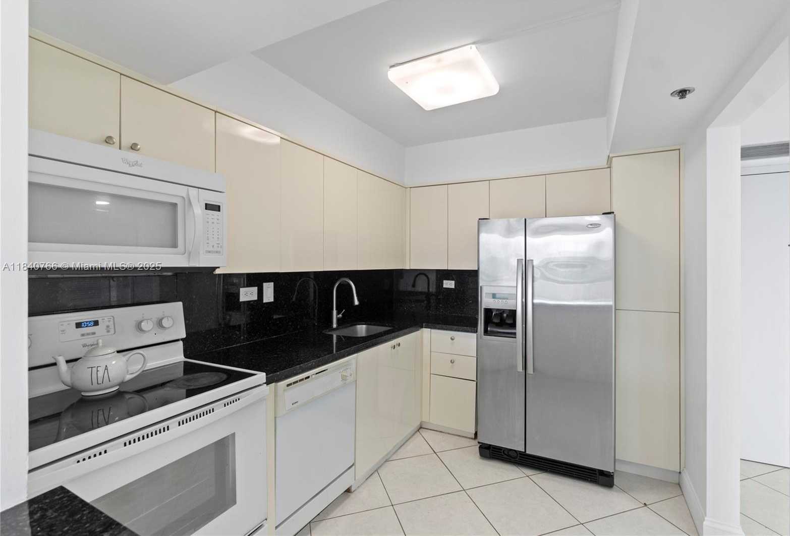 Small Image of 20225 NORTH EAST 34TH CT #819, Aventura Number 9