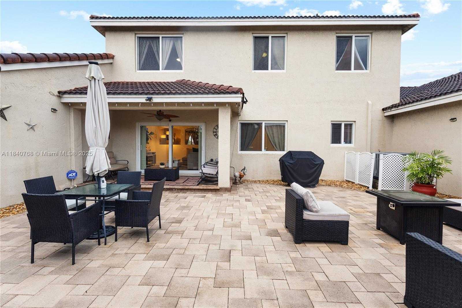Small Image of 4461 SOUTH WEST 162ND CT, Miami Number 26