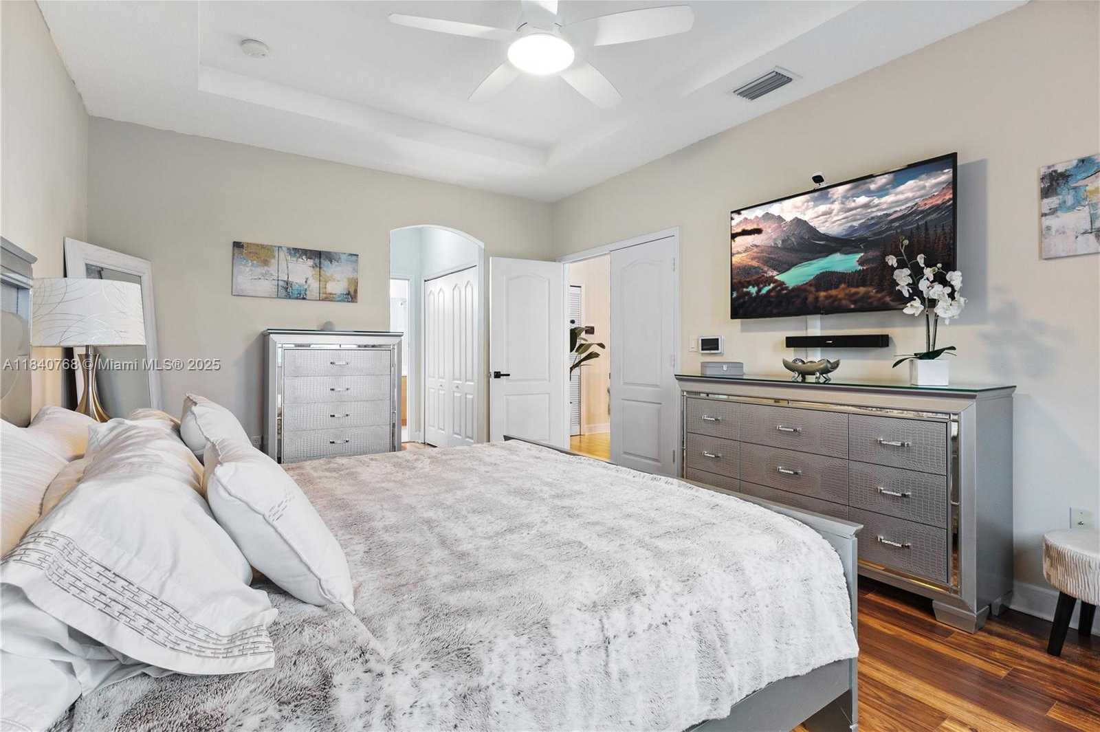 Small Image of 4461 SOUTH WEST 162ND CT, Miami Number 33