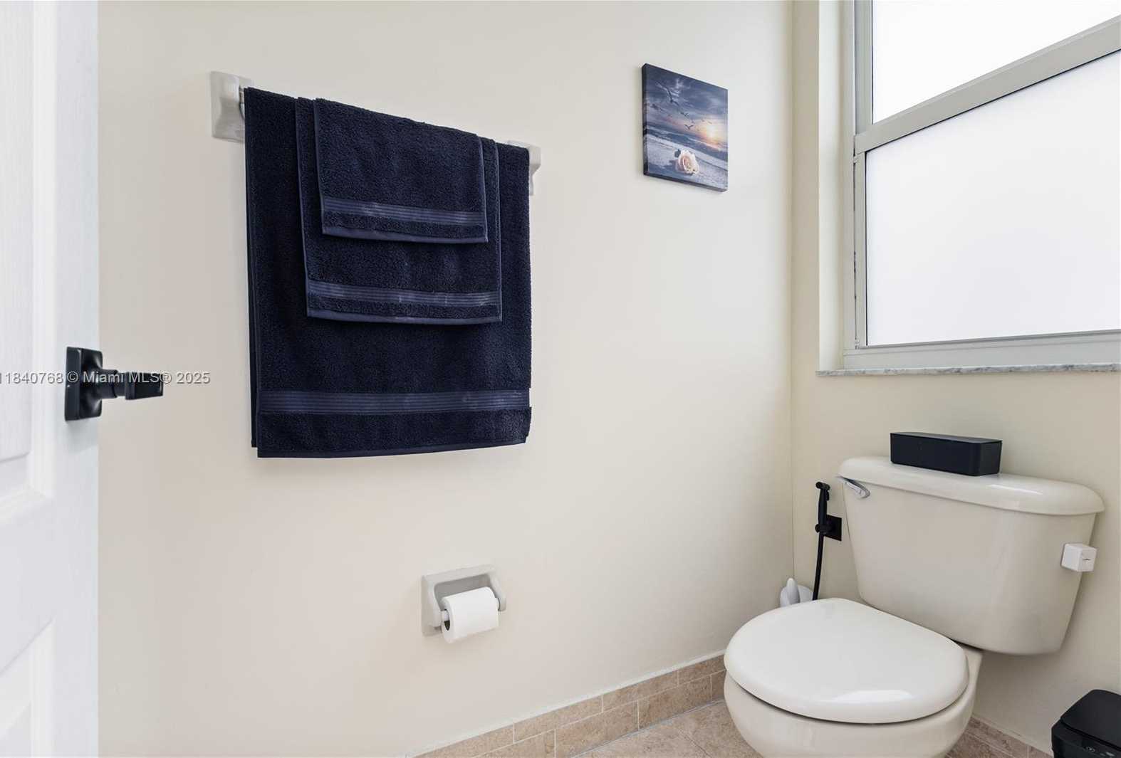 Small Image of 4461 SOUTH WEST 162ND CT, Miami Number 38