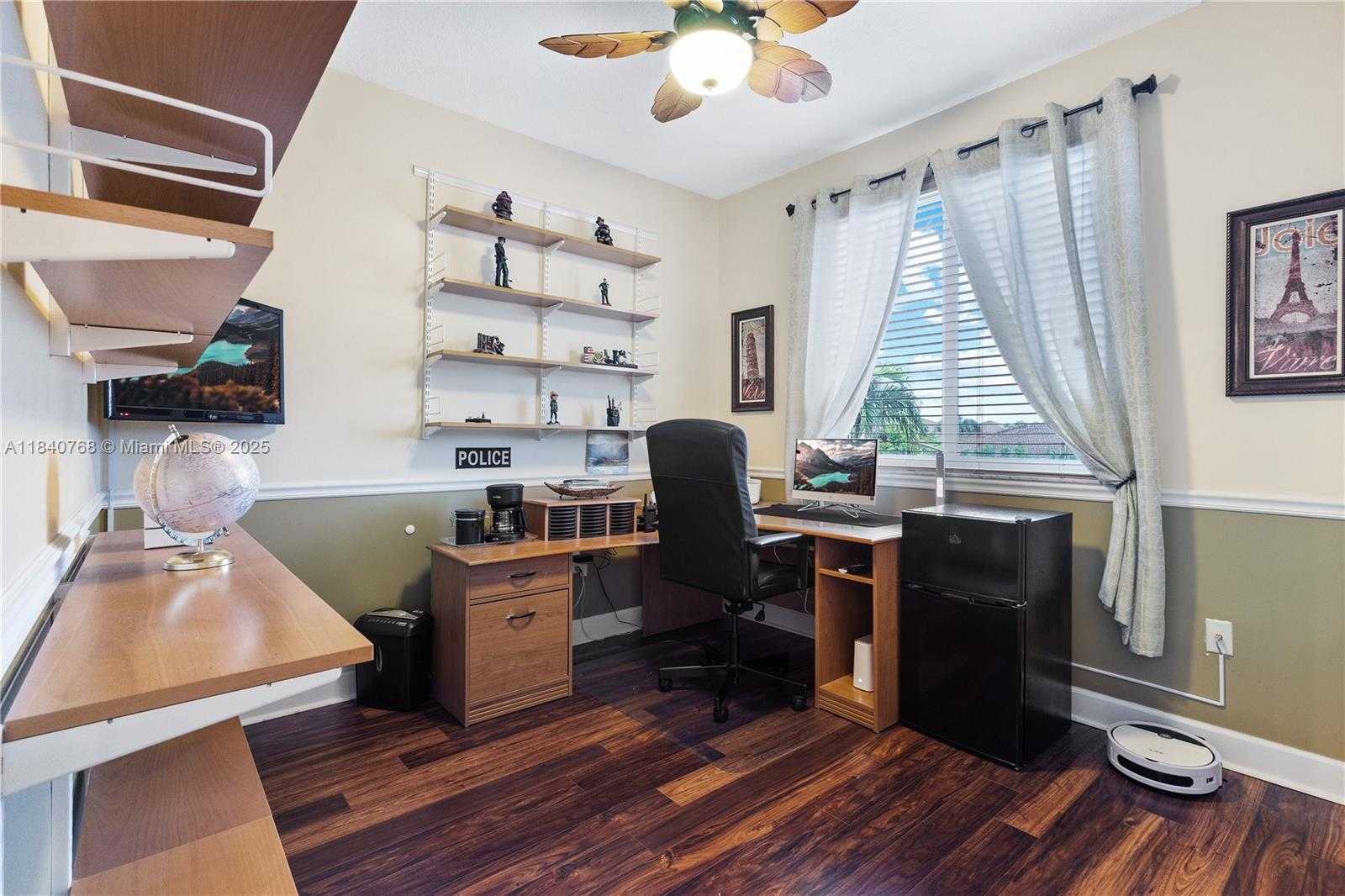 Small Image of 4461 SOUTH WEST 162ND CT, Miami Number 42