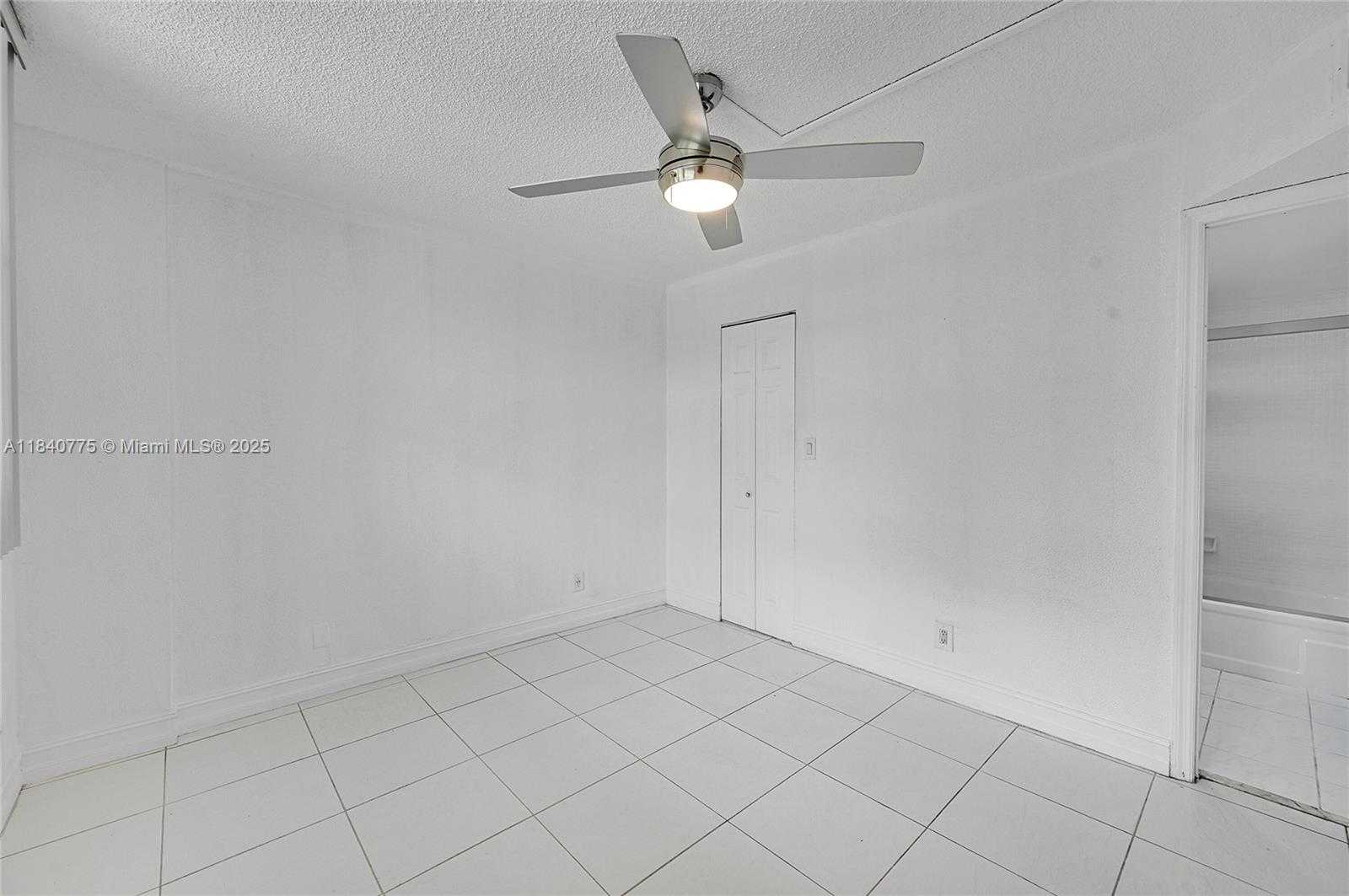 Small Image of 112 SOUTH ROYAL PARK DR #1C, Oakland Park Number 22