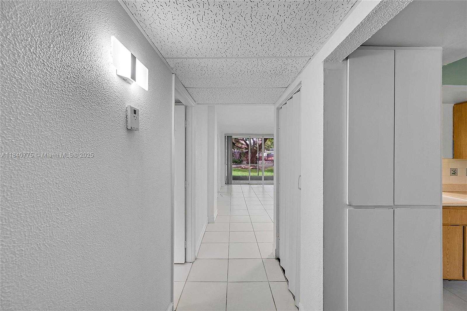 Small Image of 112 SOUTH ROYAL PARK DR #1C, Oakland Park Number 4