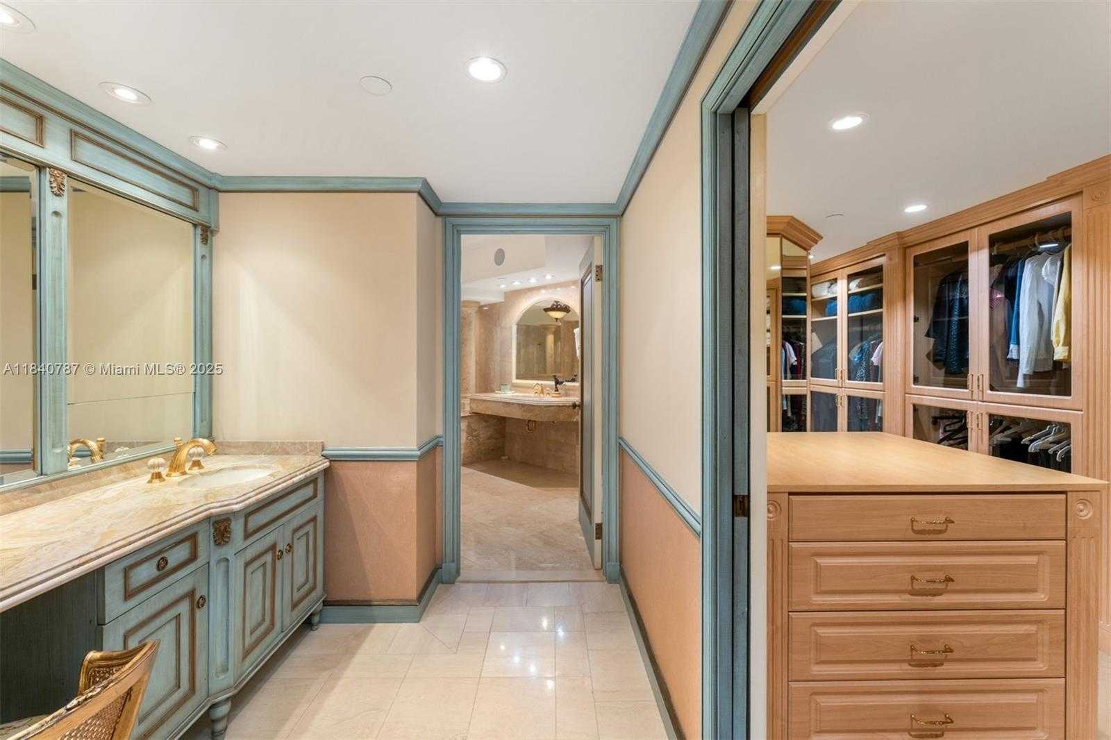 Small Image of 3000 ISLAND BLVD #2902, Aventura Number 37