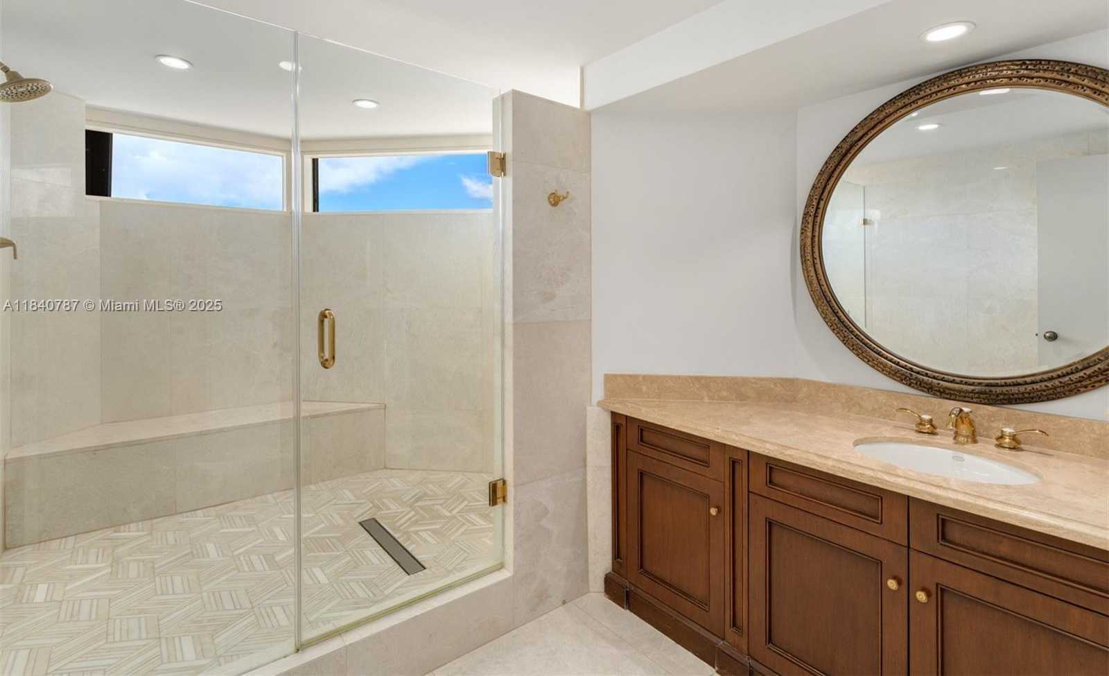 Small Image of 3000 ISLAND BLVD #2902, Aventura Number 43