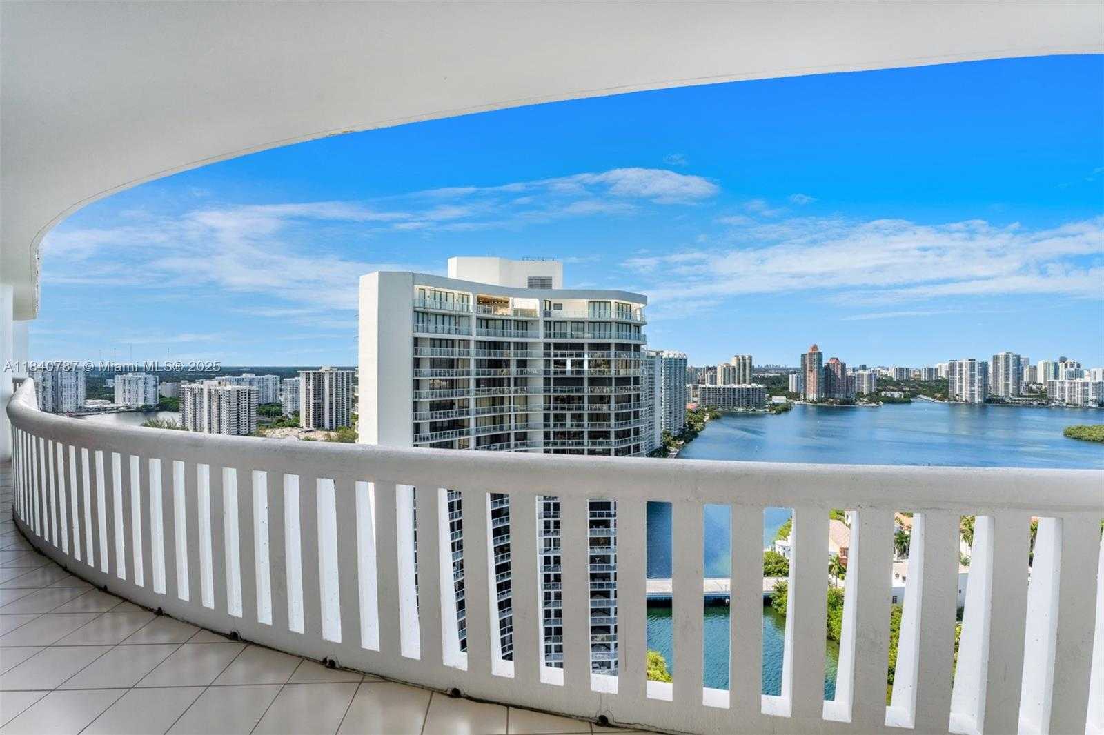Small Image of 3000 ISLAND BLVD #2902, Aventura Number 81