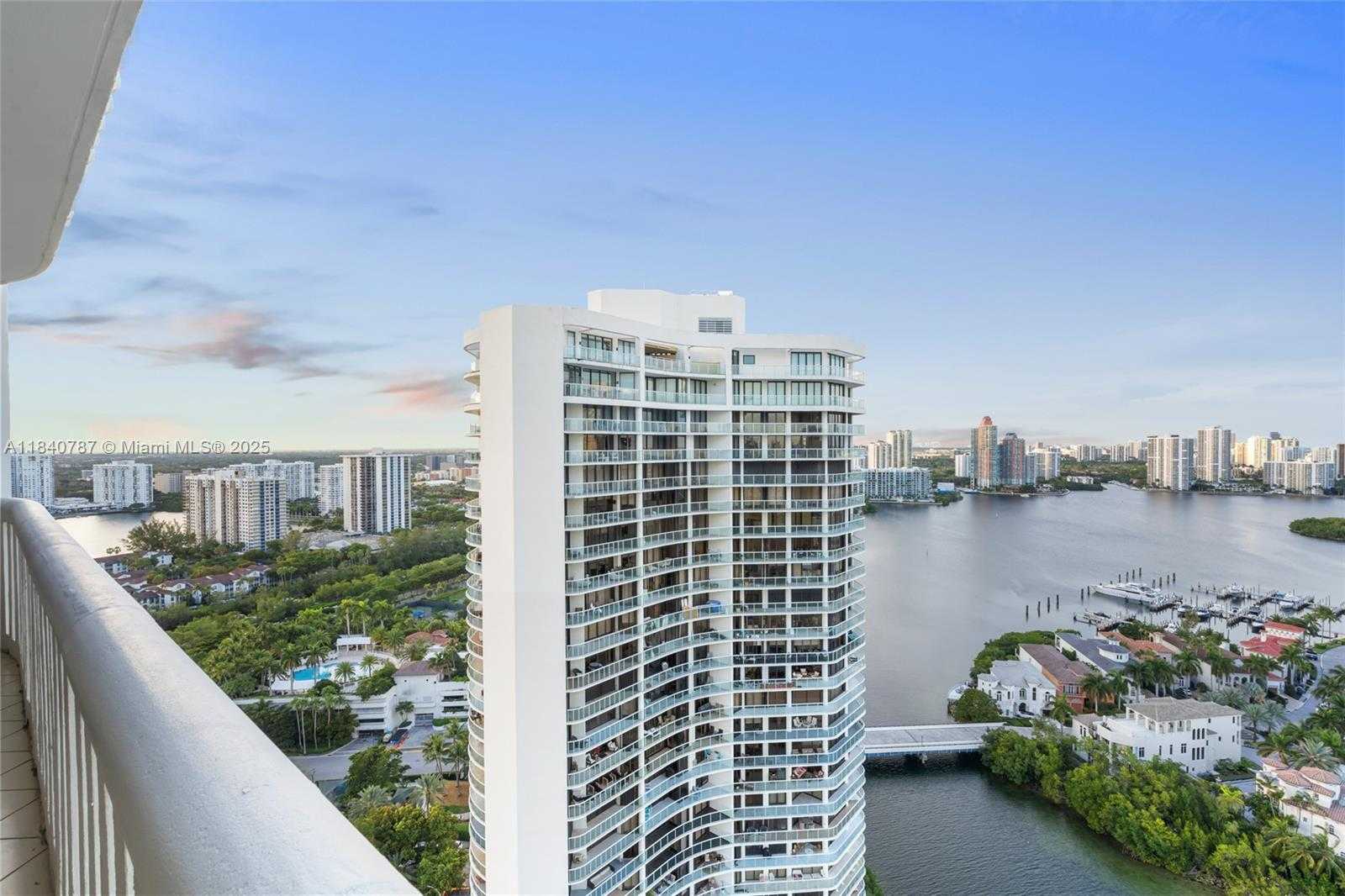 Small Image of 3000 ISLAND BLVD #2902, Aventura Number 82