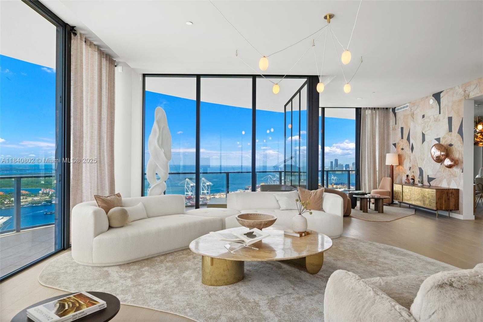 Small Image of 501 WEST AVE #PH4701, Miami Beach Number 21
