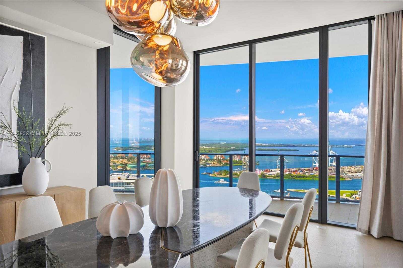 Small Image of 501 WEST AVE #PH4701, Miami Beach Number 30