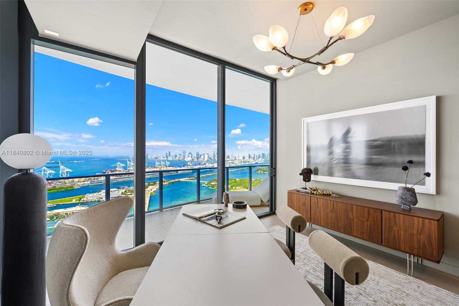 Small Image of 501 WEST AVE #PH4701, Miami Beach Number 32