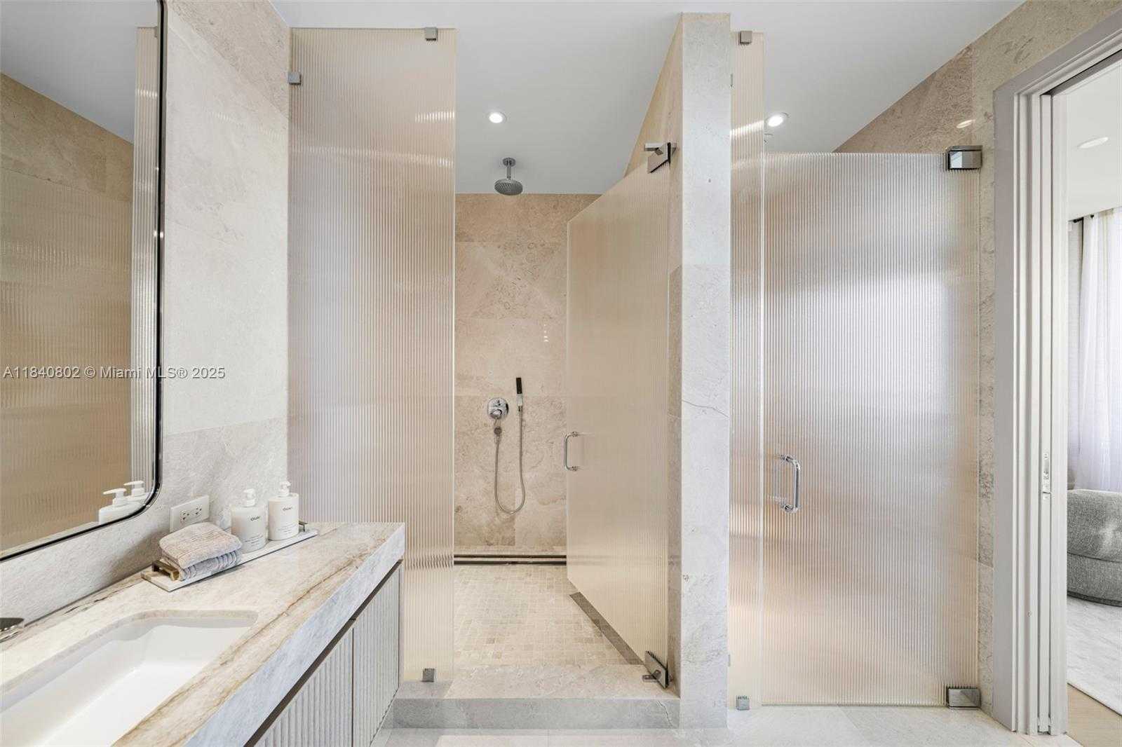 Small Image of 501 WEST AVE #PH4701, Miami Beach Number 44