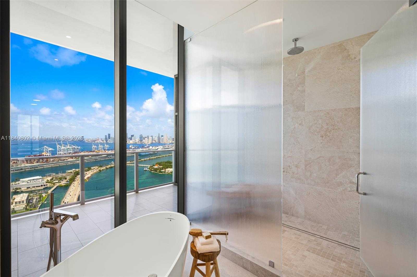 Small Image of 501 WEST AVE #PH4701, Miami Beach Number 51