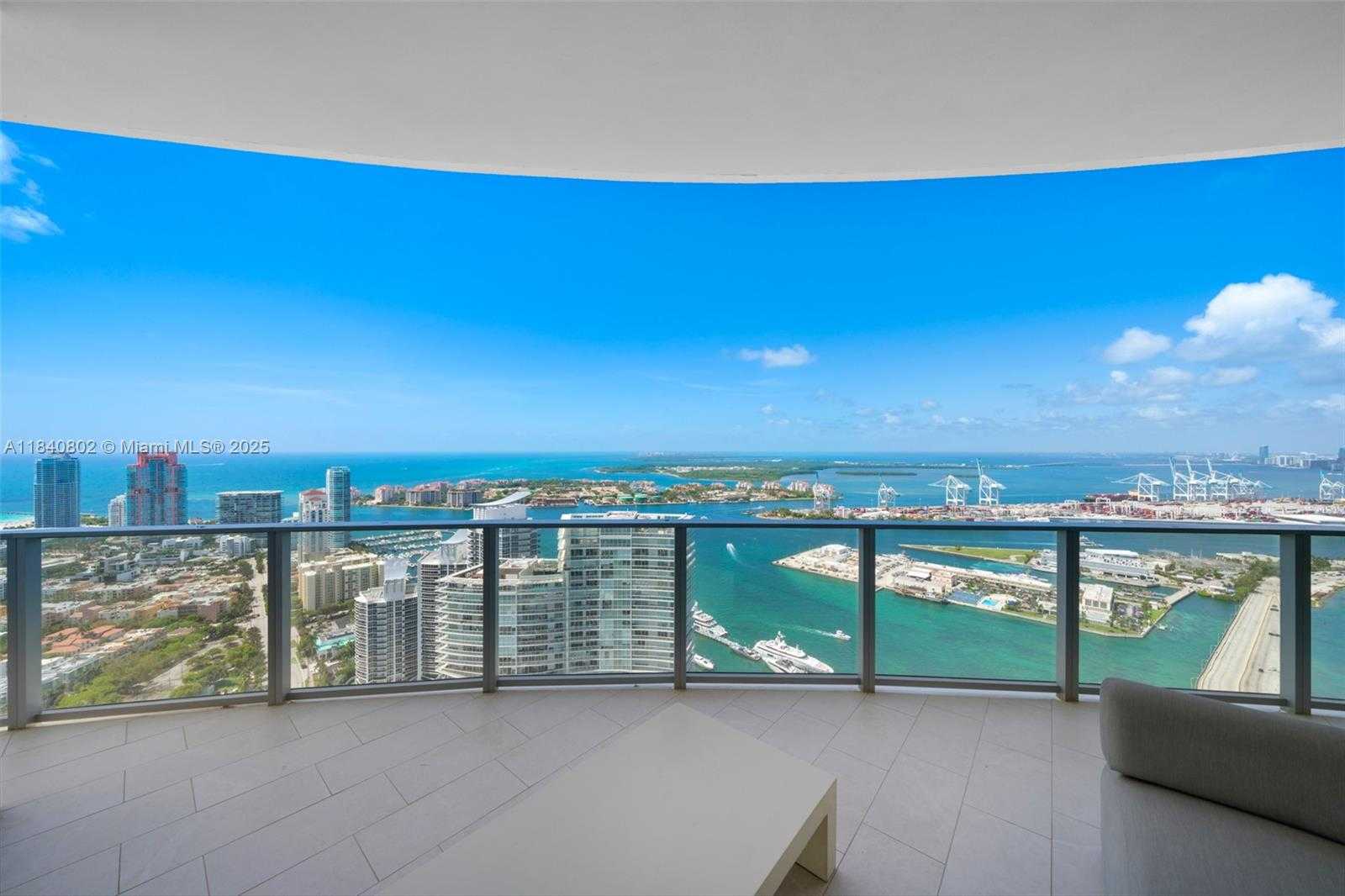 Small Image of 501 WEST AVE #PH4701, Miami Beach Number 60
