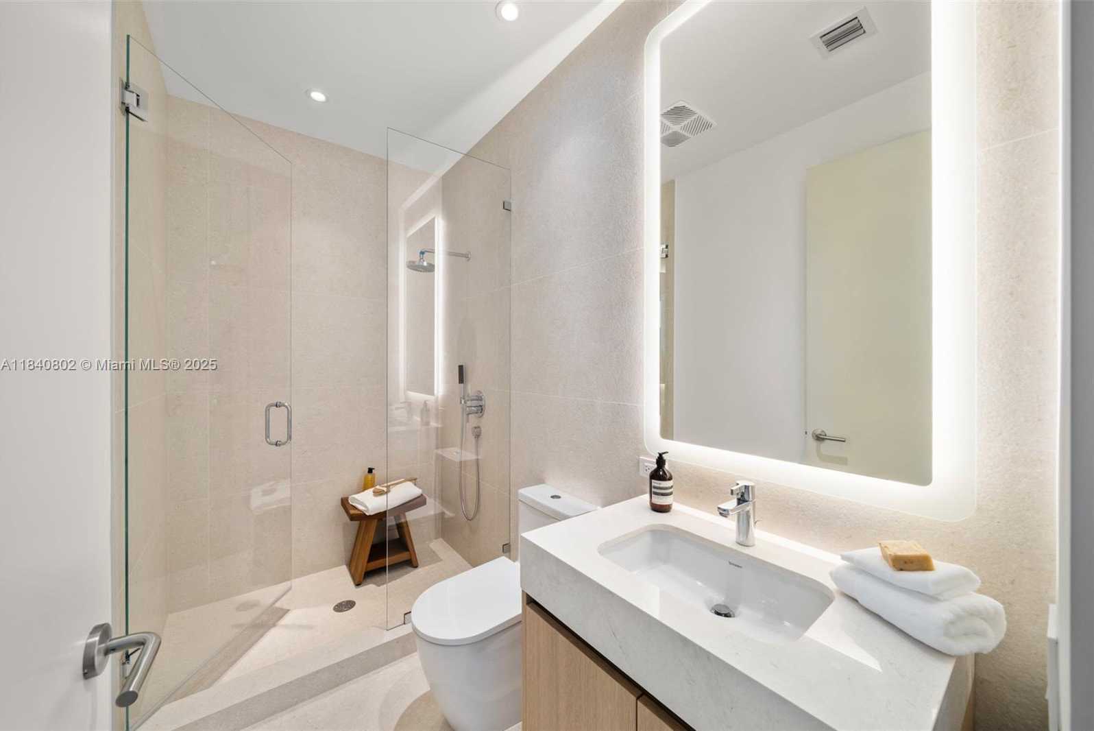 Small Image of 501 WEST AVE #PH4701, Miami Beach Number 73