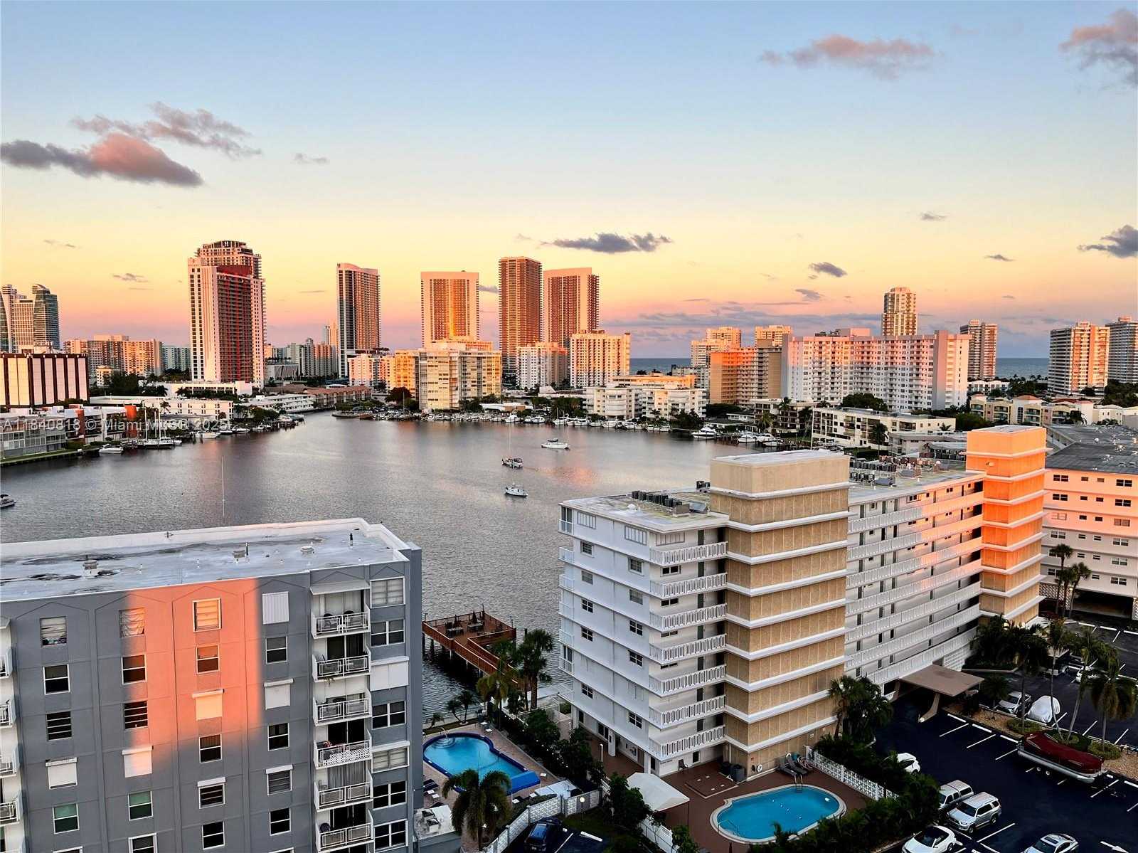 Small Image of 427 GOLDEN ISLES DR #14F, Hallandale Beach Number 15