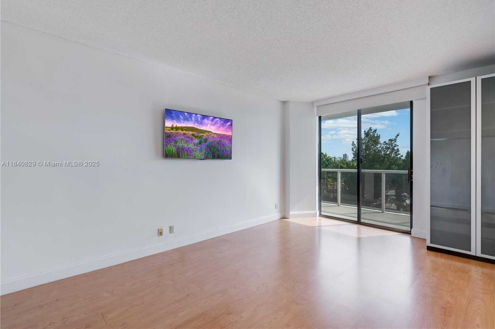 Small Image of 20281 EAST COUNTRY CLUB DR #405, Aventura Number 18